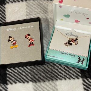 Disney Minnie Mouse Gold-Tone Necklace and Earrings Set